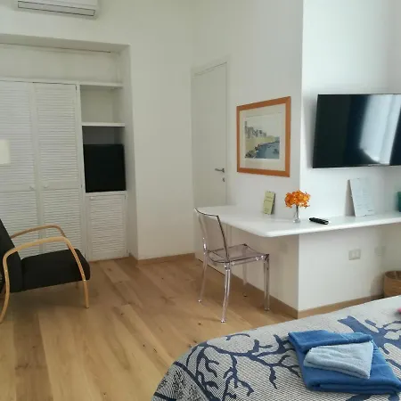 Domo Sul Porto Bed & Breakfast