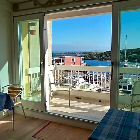 Domo Sul Porto