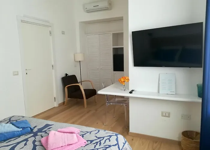 Domo Sul Porto Oda ve Kahvaltı 3*